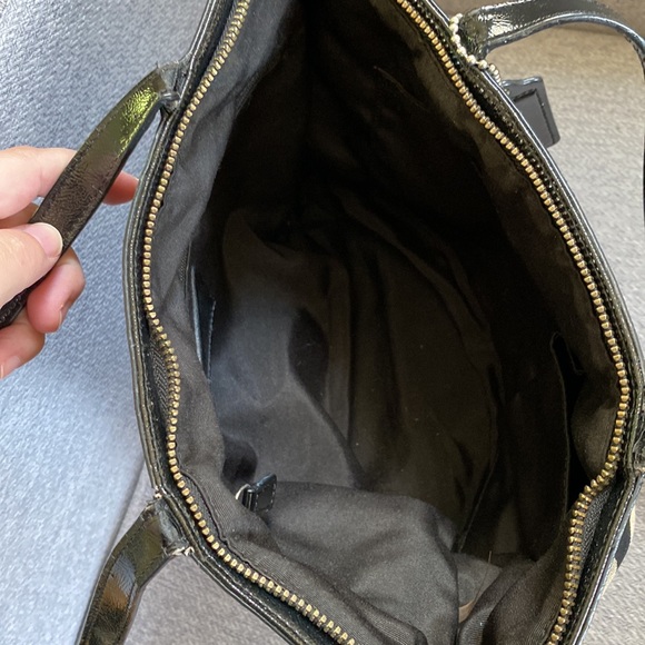 Coach purse - Picture 4 of 5